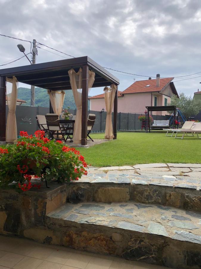 Casa Ginni Con Piscina E Giardino Caravonica Exterior foto